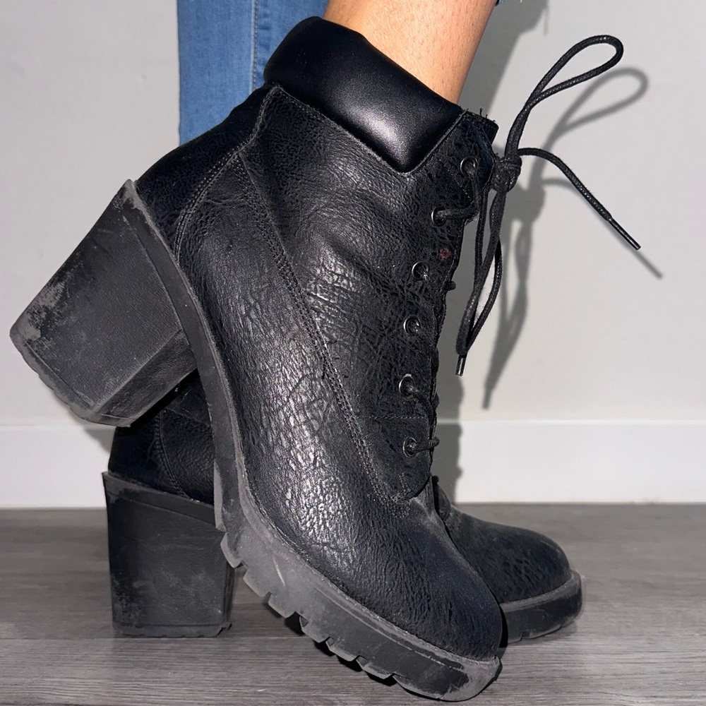 Womens Heeled Booties